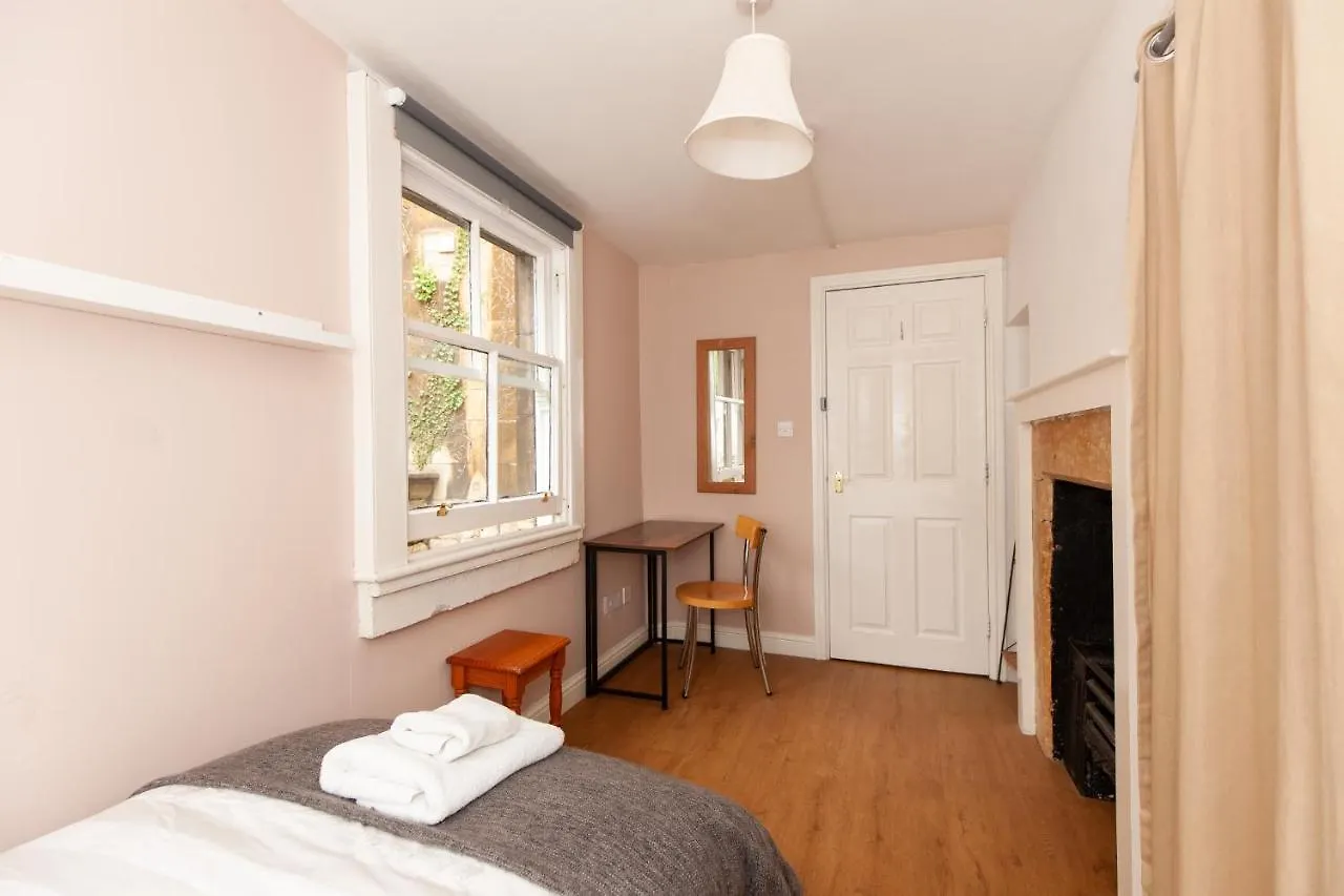 Bath Holiday Suites Apartment