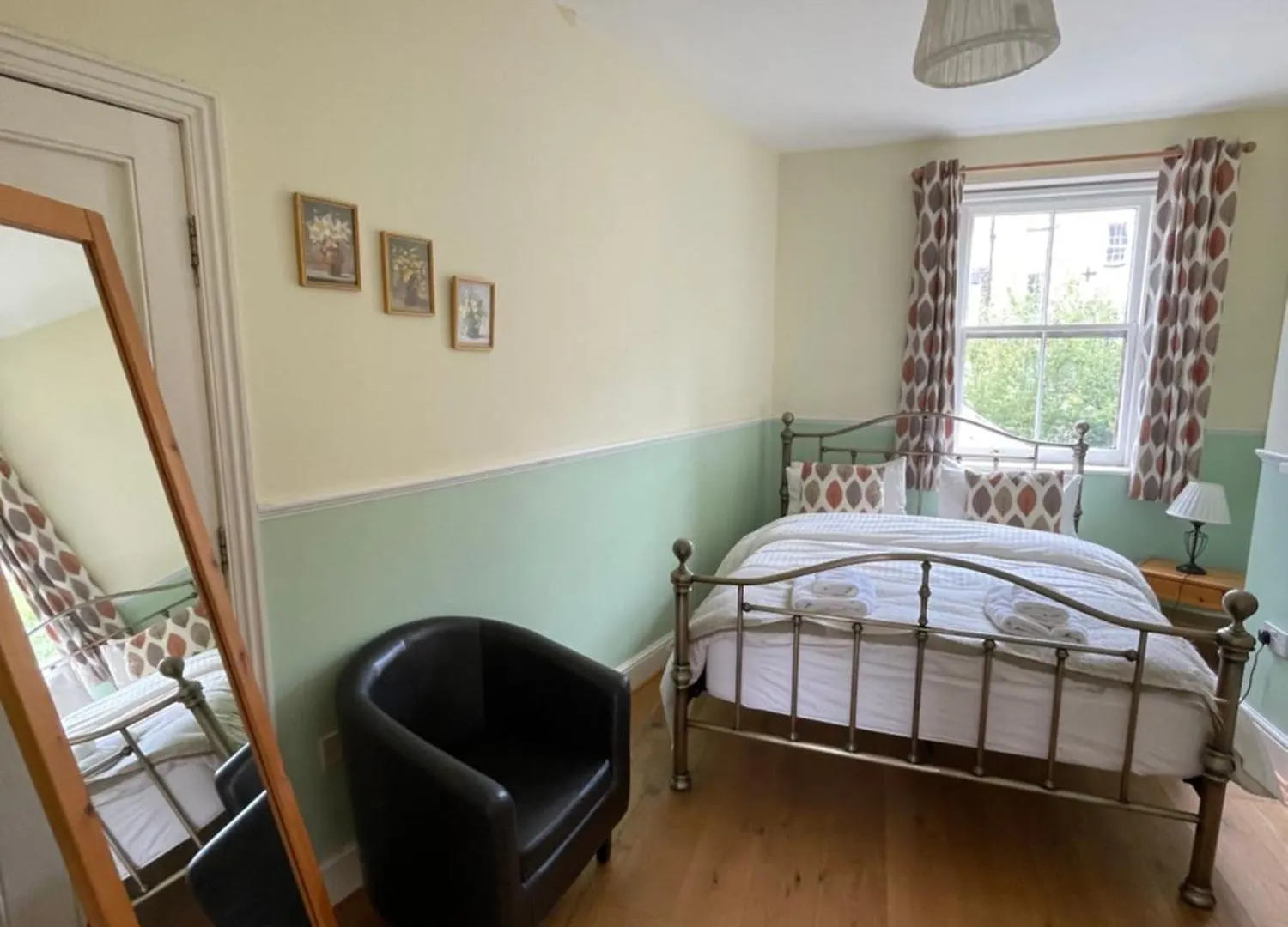 Bath Holiday Suites