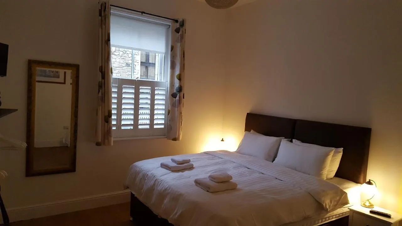Bath Holiday Suites
