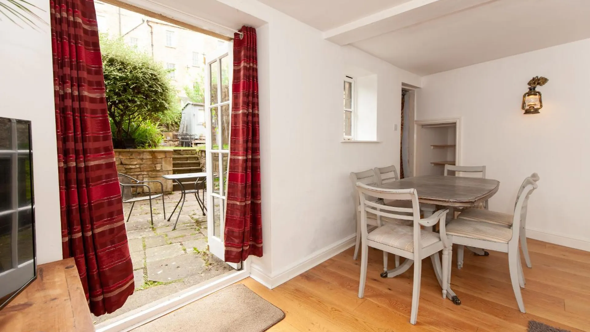10 Grove St - Bath Holiday Suites Apartman